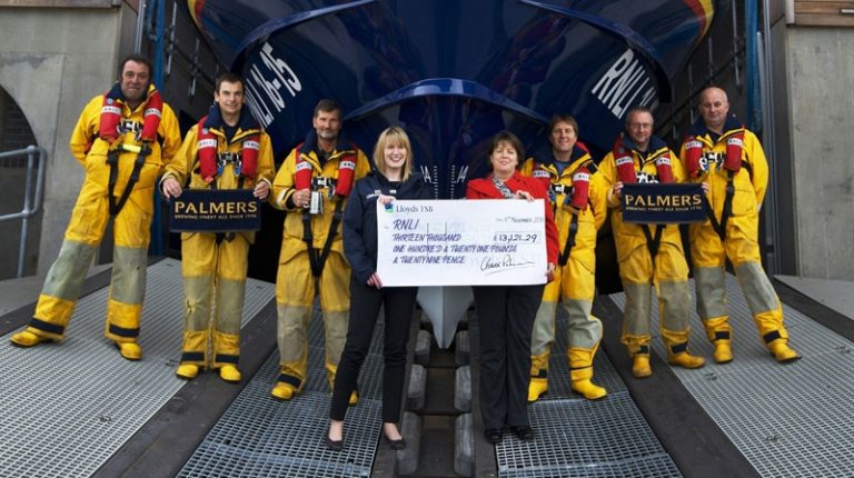 Palmers raises £13,000 for RNLI