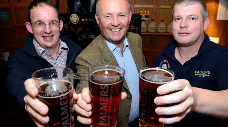 Palmers head brewer visits Lamb and Flag
