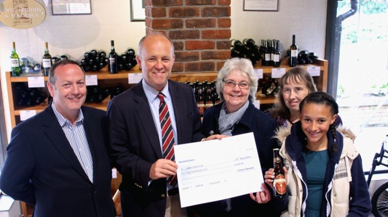 Loders Youth Club receive £400 from the Palmers Brewery fund