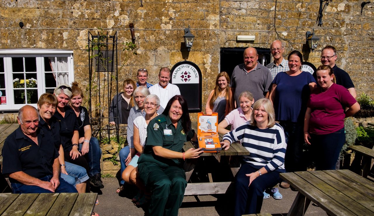 Marquis of Lorne at Nettlecombe installs a Defibrillator