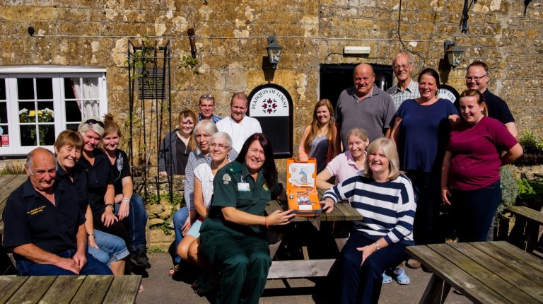 Marquis of Lorne at Nettlecombe installs a Defibrillator