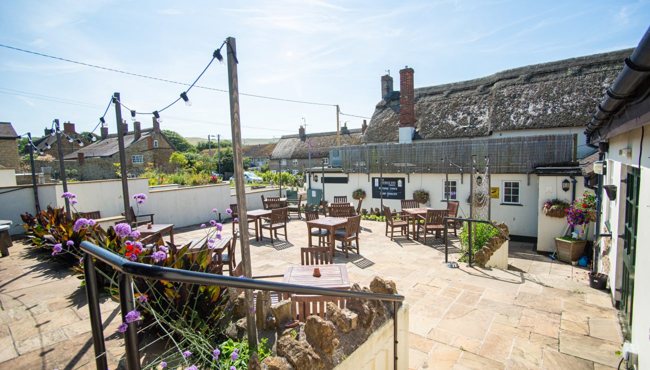 George Inn pub Chideock beer garden