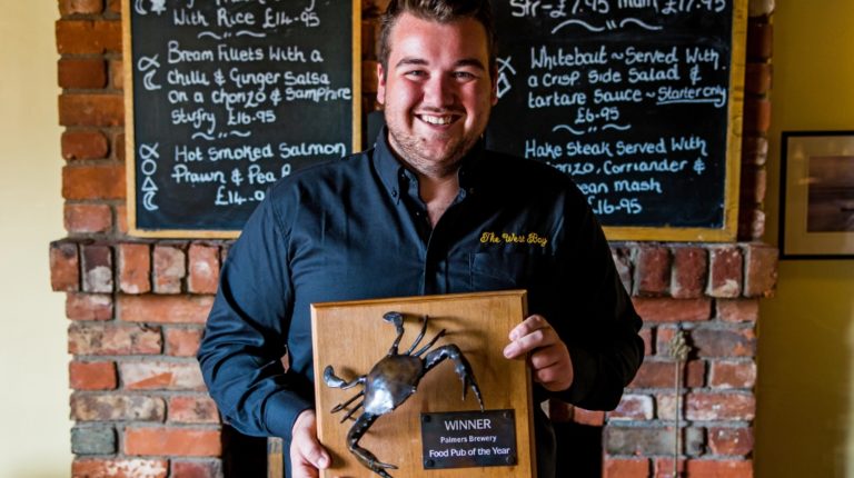 The West Bay Hotel wins Palmers Brewery Food Pub of the Year 2016
